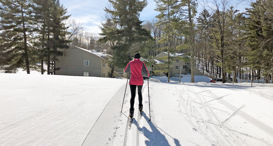 Telemark-Resort_Skiing
